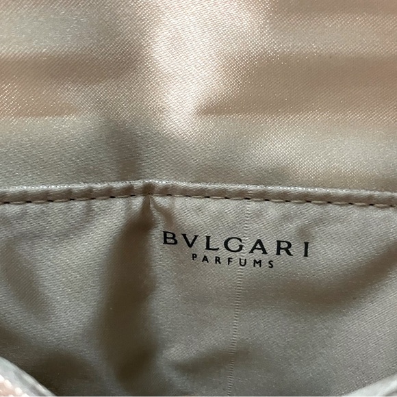 ☄️Cleanrance☄️ New Bvlgari Parfums Satin & Faux Suede Blush Pink Cosmetic Pouch - Picture 4 of 12